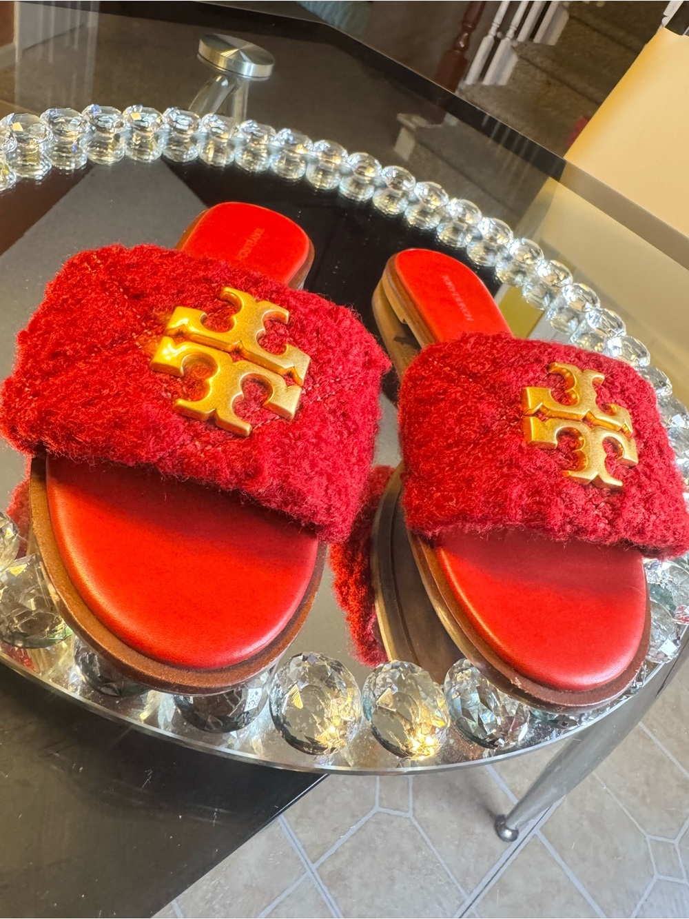 Tory Burch Everly Milos Boucle Slide Sandals In Pomegranate. Size 8